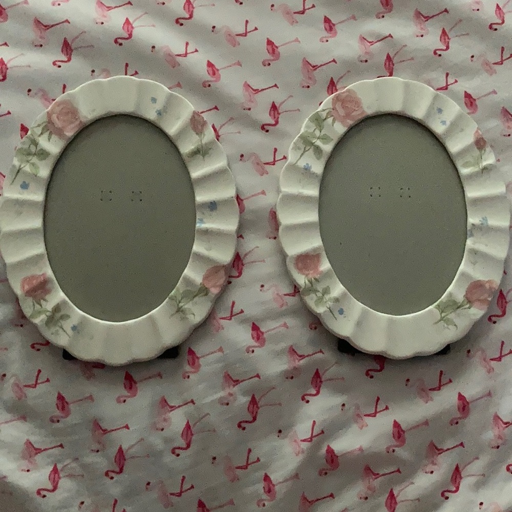 Set of 2 frames